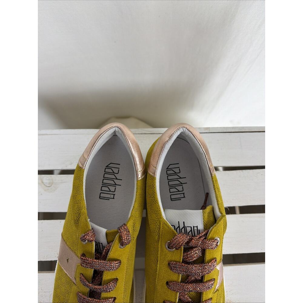 NWT Casta Yellow Vaddia Alec Upper Metallic Details Sneaker #1040 EU 40 - Picture 5 of 5